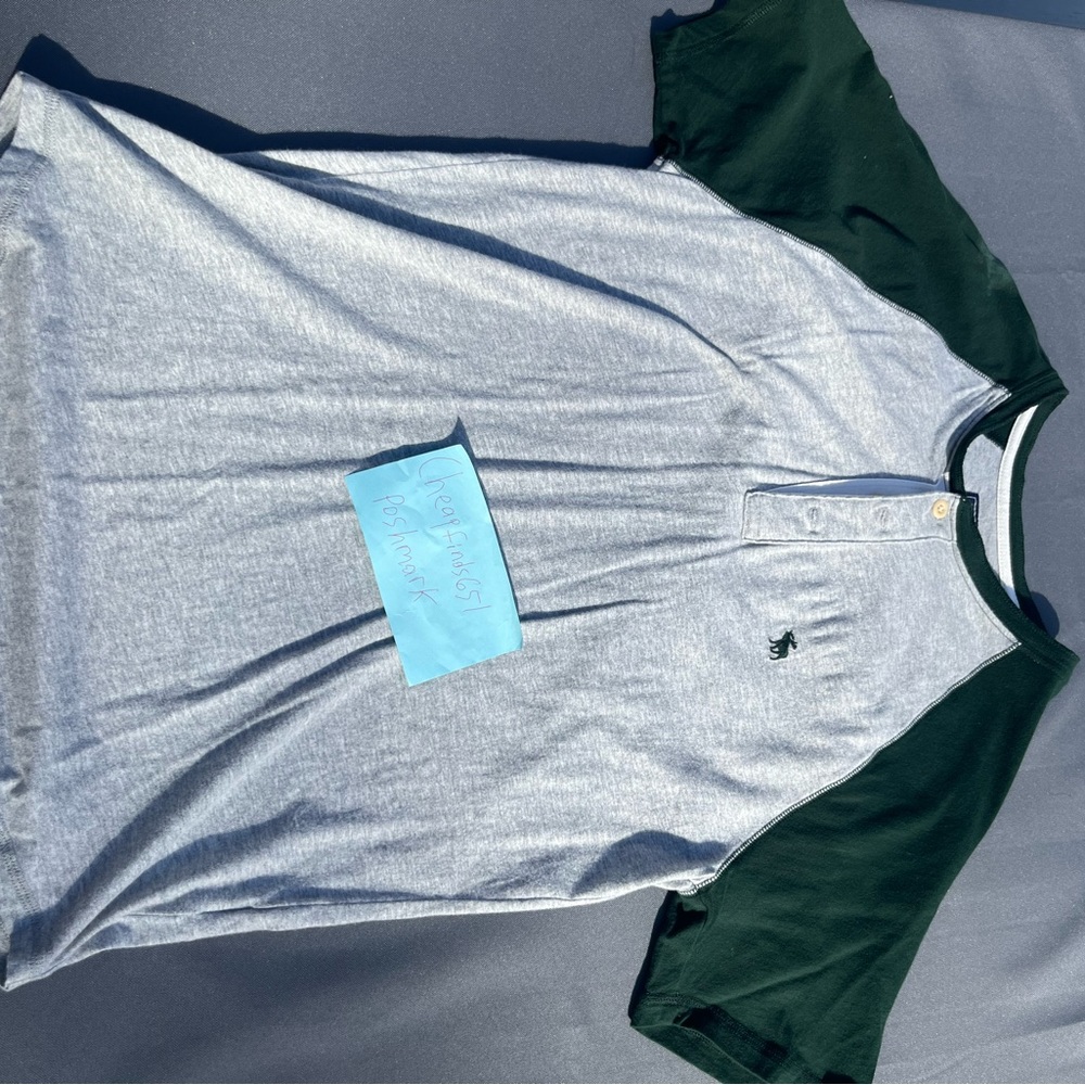 Abercrombie & Fitch Green Button-Up *NEVER WORN*